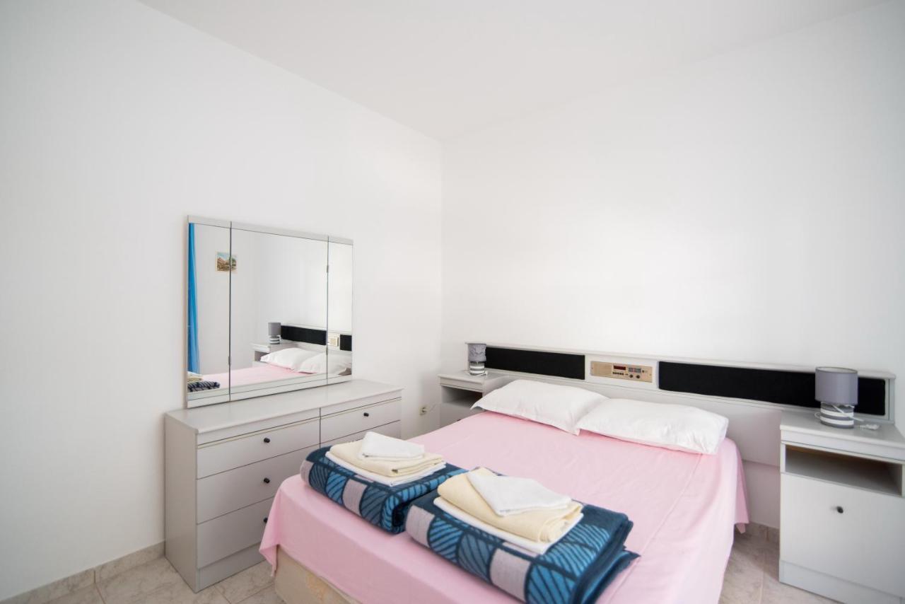 Apartments Pinija ซูเปตาร์ ภายนอก รูปภาพ