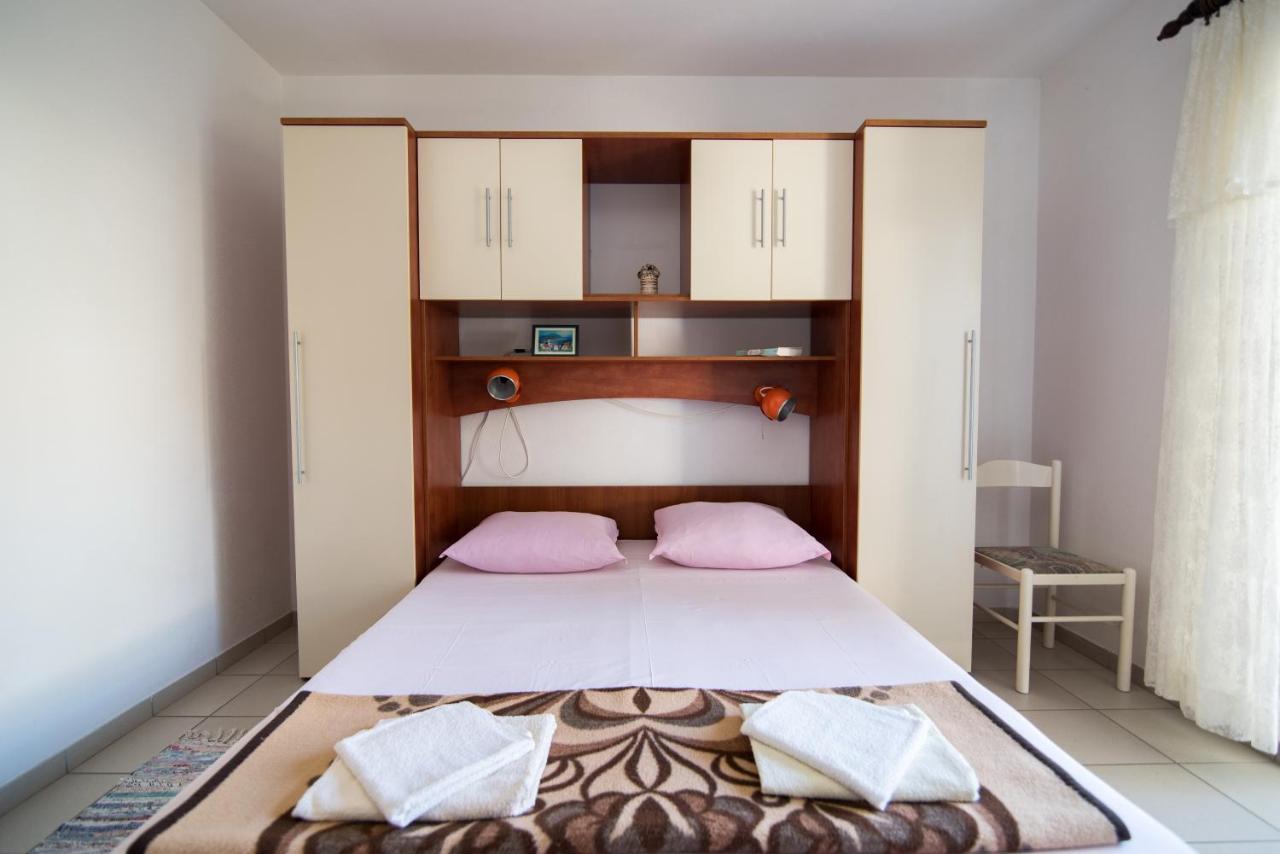 Apartments Pinija ซูเปตาร์ ภายนอก รูปภาพ