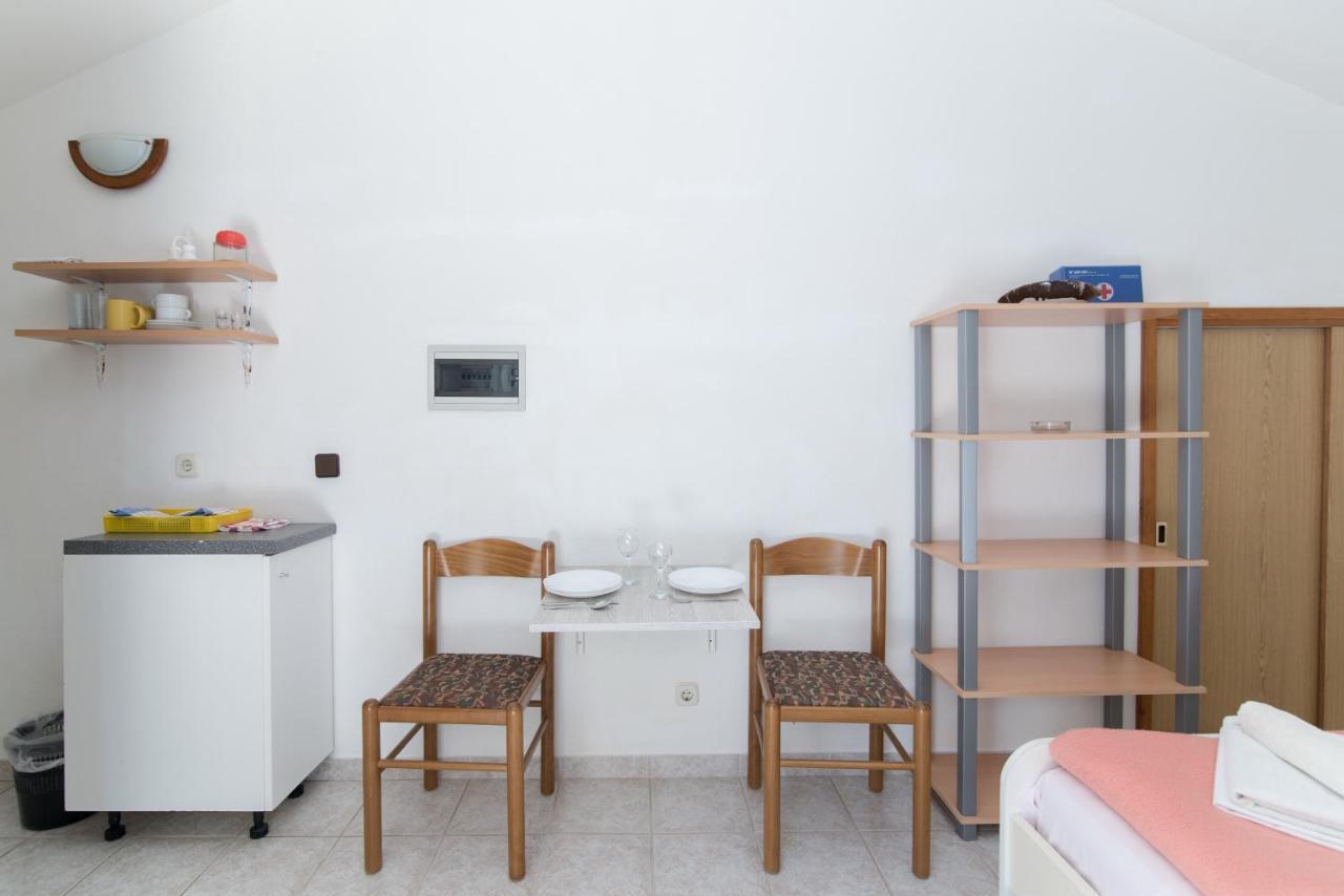 Apartments Pinija ซูเปตาร์ ห้อง รูปภาพ